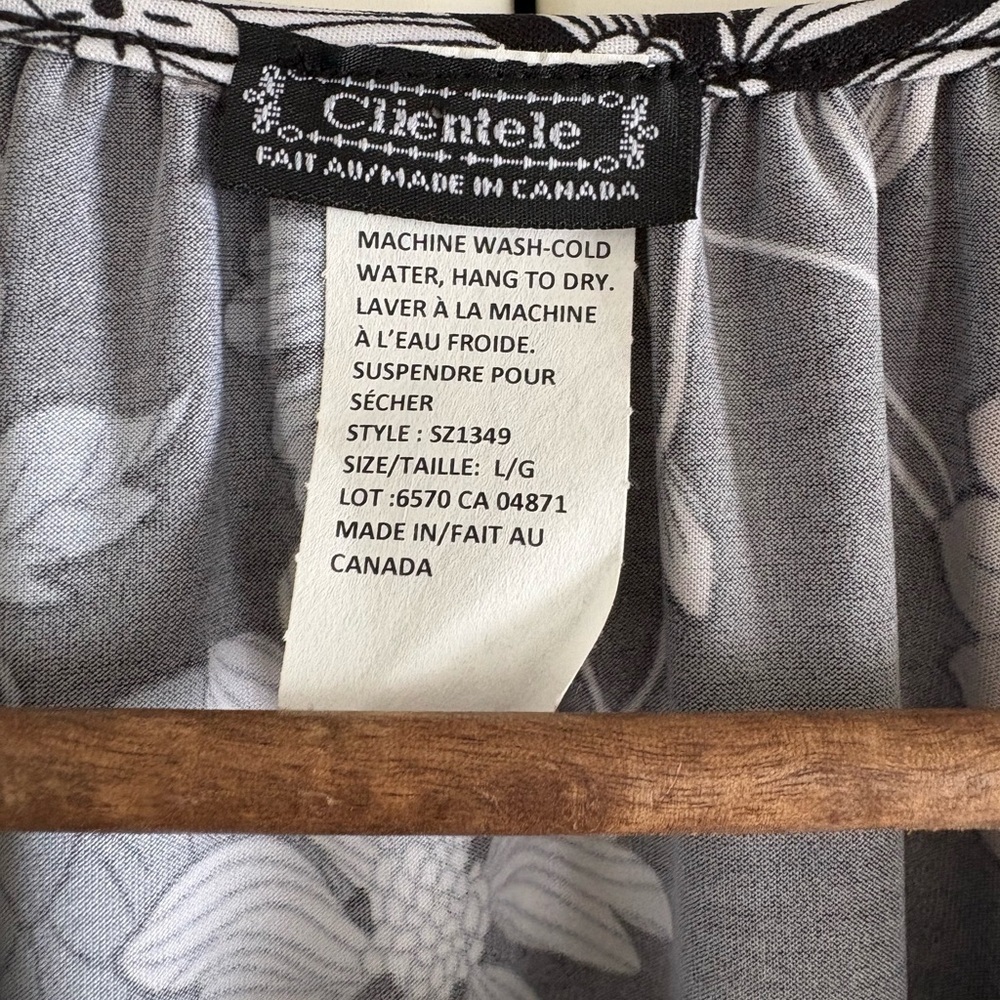 Clientele Floral Keyhole Neck Top Large Made in Canada Boho Long Sleeve Blouse - Picture 6 of 7